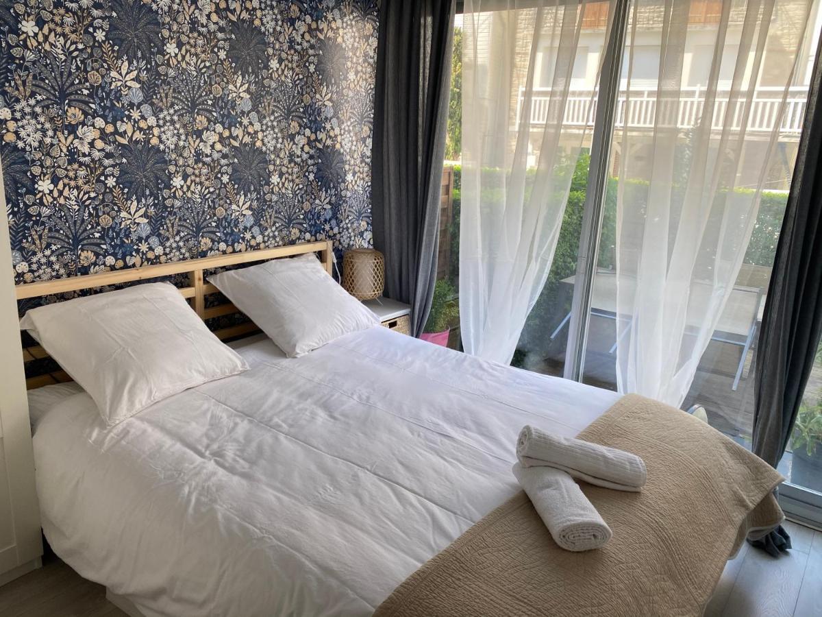 Appartement Terrasse Privee Grande Plage A 100 M - Parking Gratuit Сен-Каст-льо-Гилдо Екстериор снимка